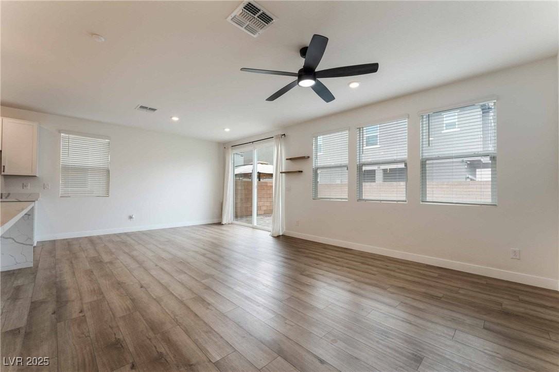 10613 Adobe Ranch St - Photo 4 of 22