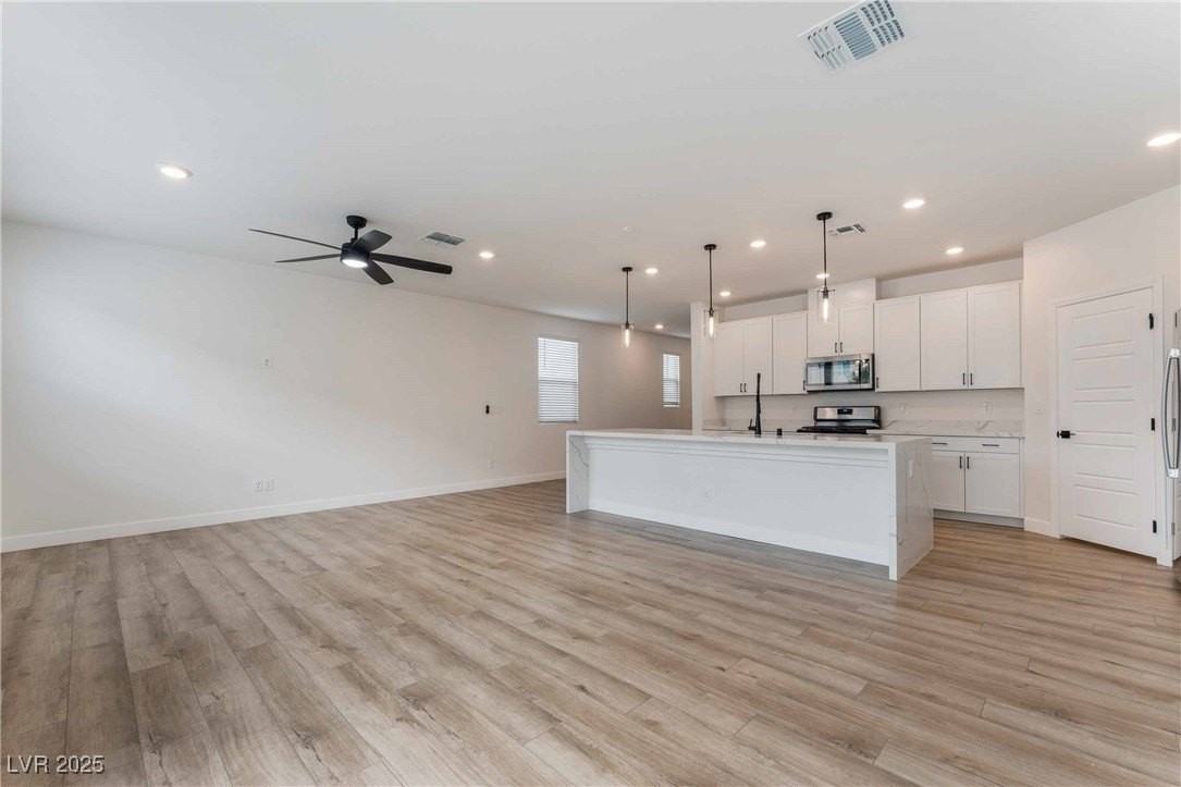 10613 Adobe Ranch St - Photo 6 of 22