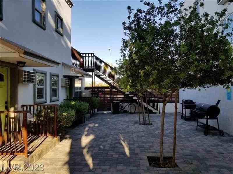 217 N 9th St #3 - Photo 2 of 18