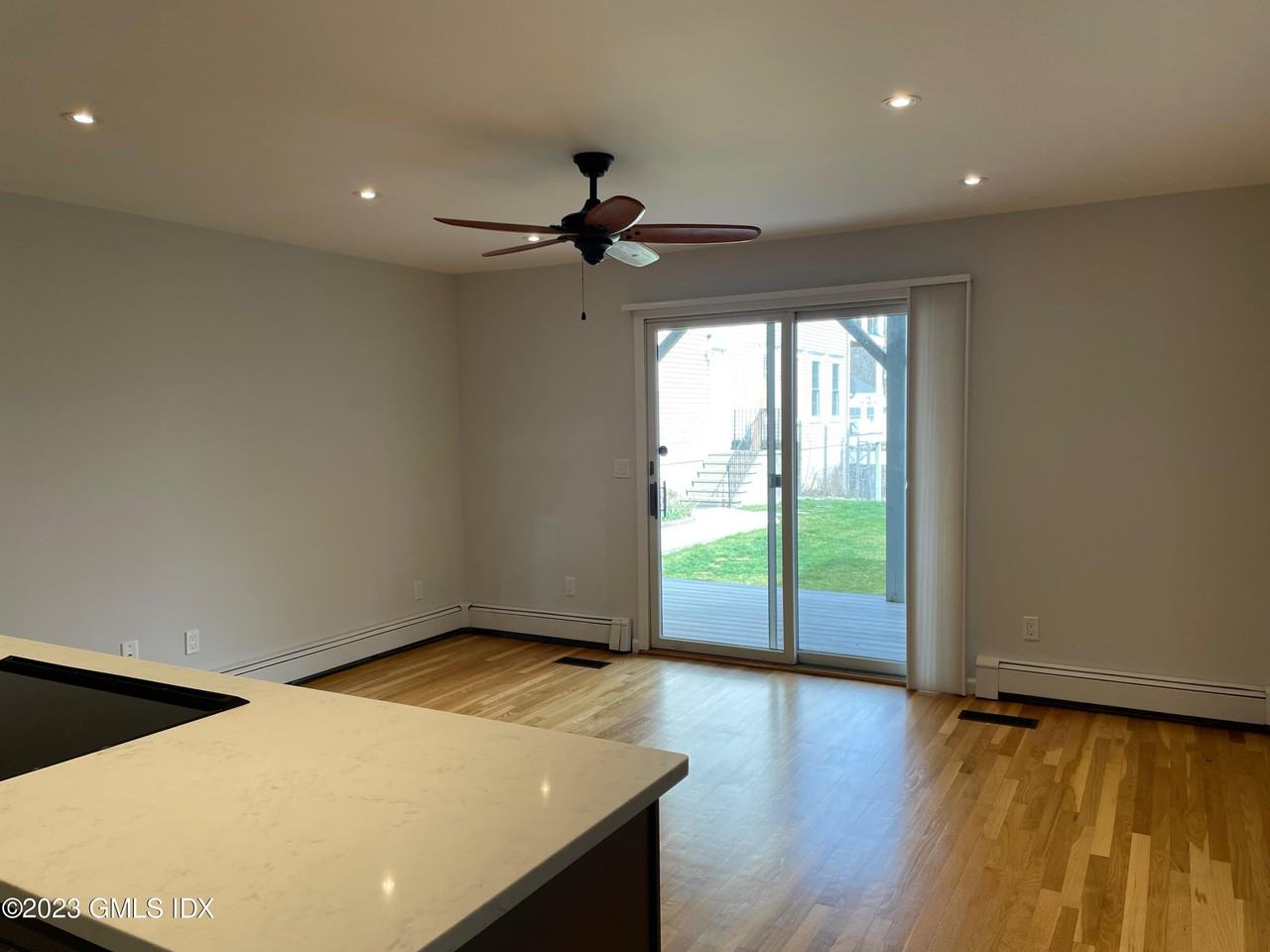 23 Davenport Ave #A - Photo 7 of 18