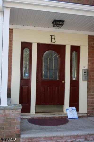 605 Grove St Apt E9 - Photo 2 of 13