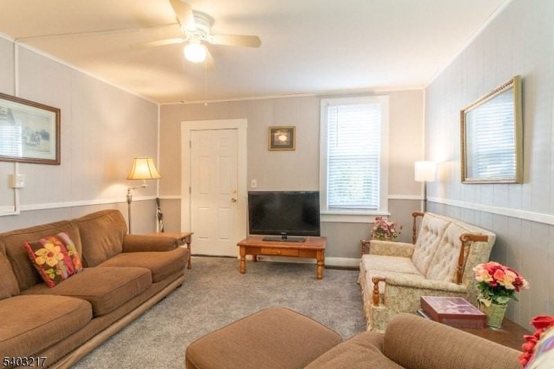 39 Rose St - Photo 3 of 37