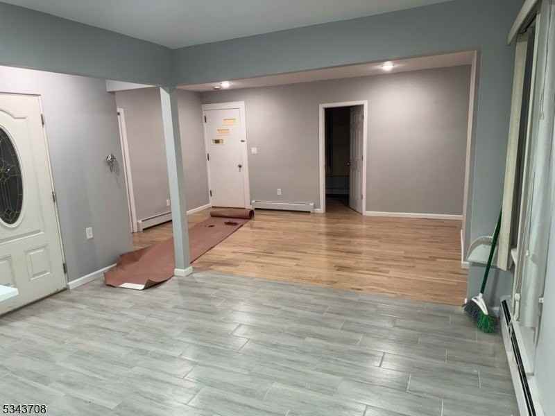 32 Hornblower Ave - Photo 6 of 7