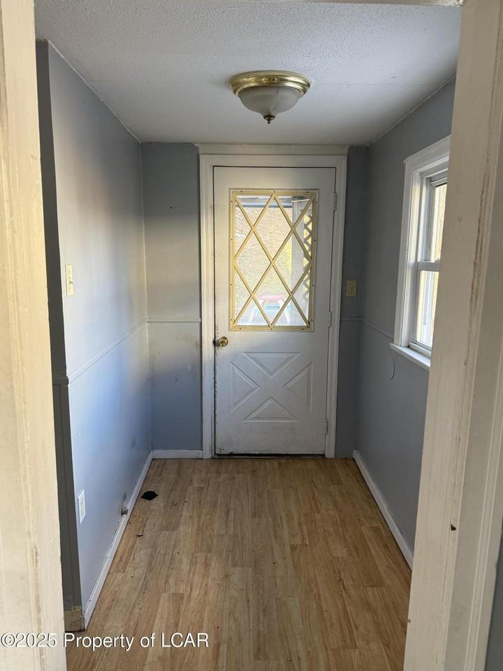 51 Barney St - Photo 6 of 9