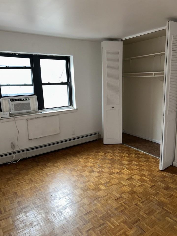 708 Boulevard E #B1 - Photo 2 of 6