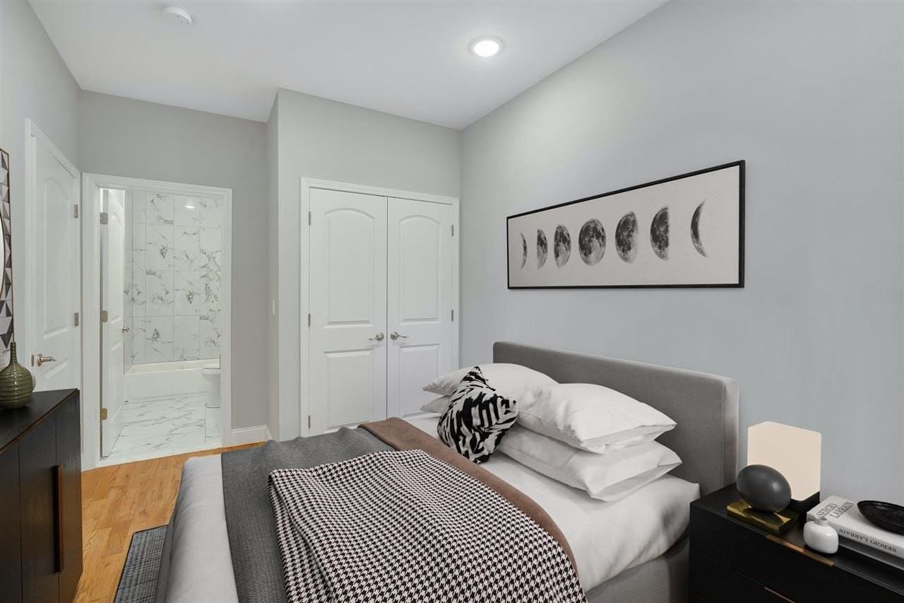 725 Sip St #303 - Photo 3 of 12