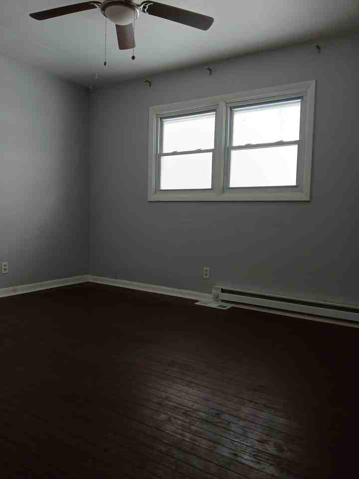 4610 Illinois St #1 - Photo 4 of 10