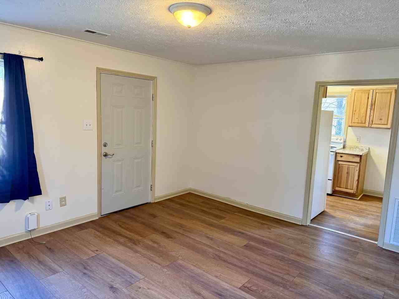 526 Old Stage Rd - Photo 5 of 11