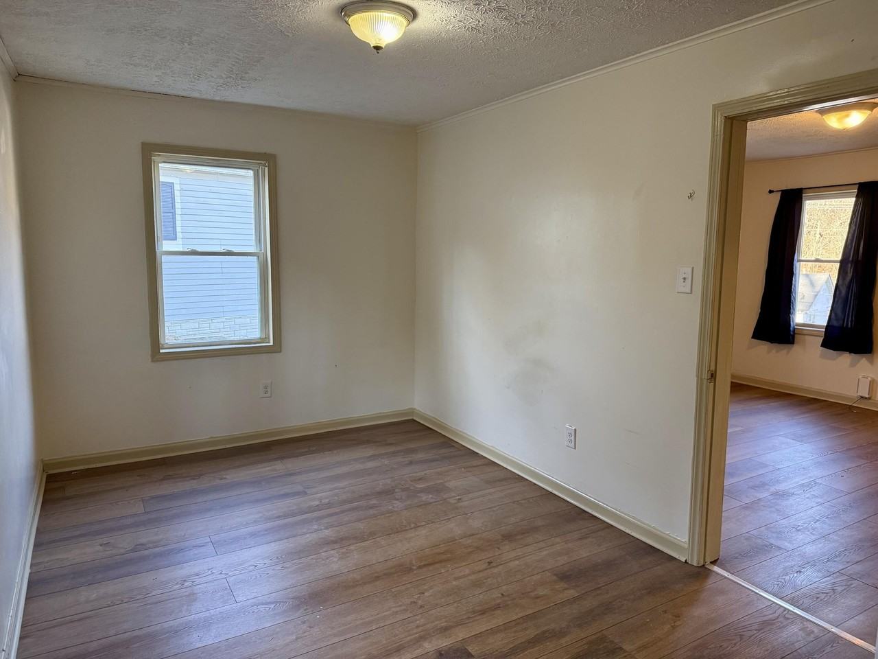 526 Old Stage Rd - Photo 7 of 11