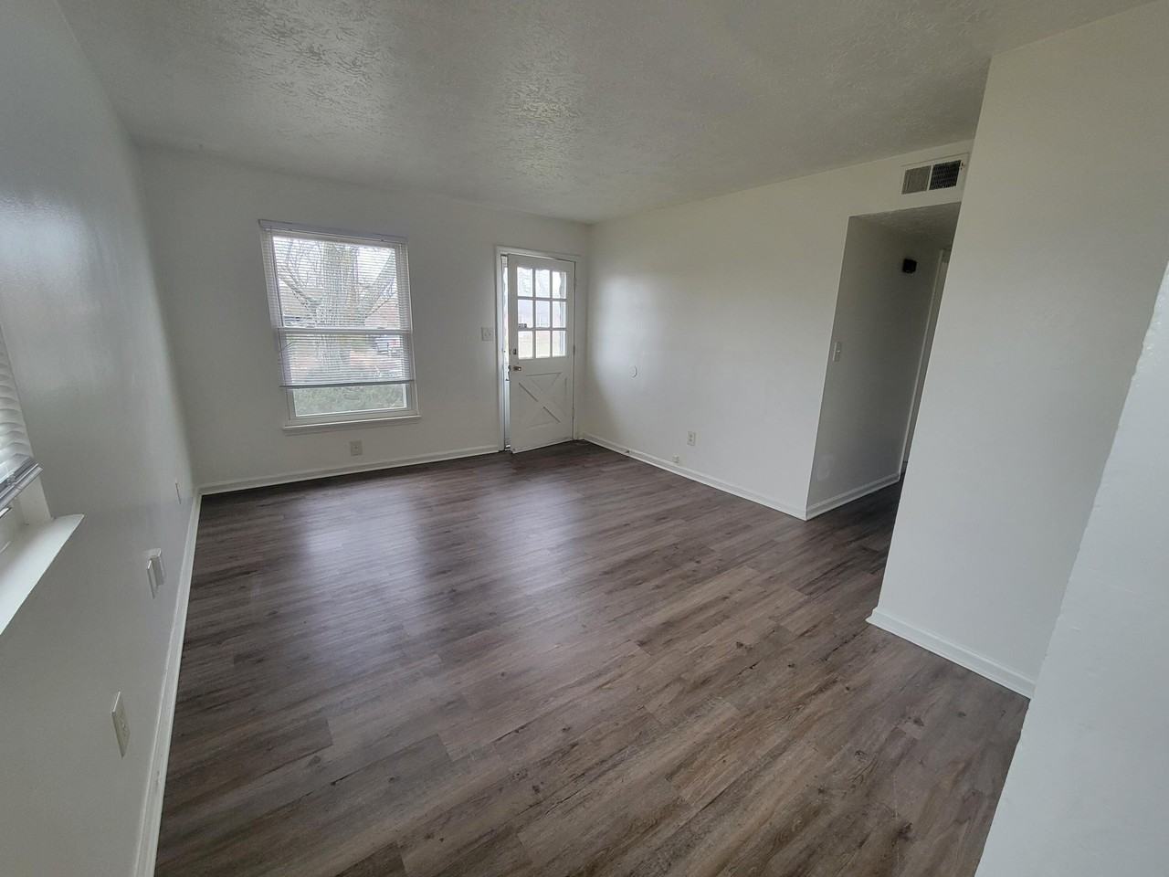 3962 Northampton Dr - Photo 2 of 11