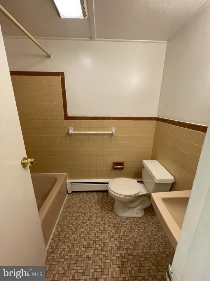 102 2nd St - Photo 6 of 8