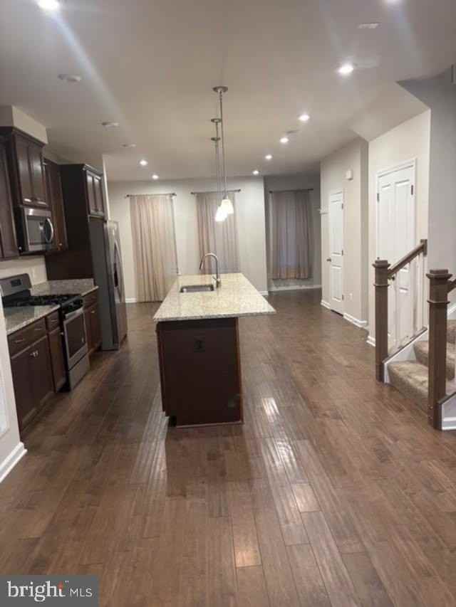 11033 Blackburn Cove Ln - Photo 7 of 40