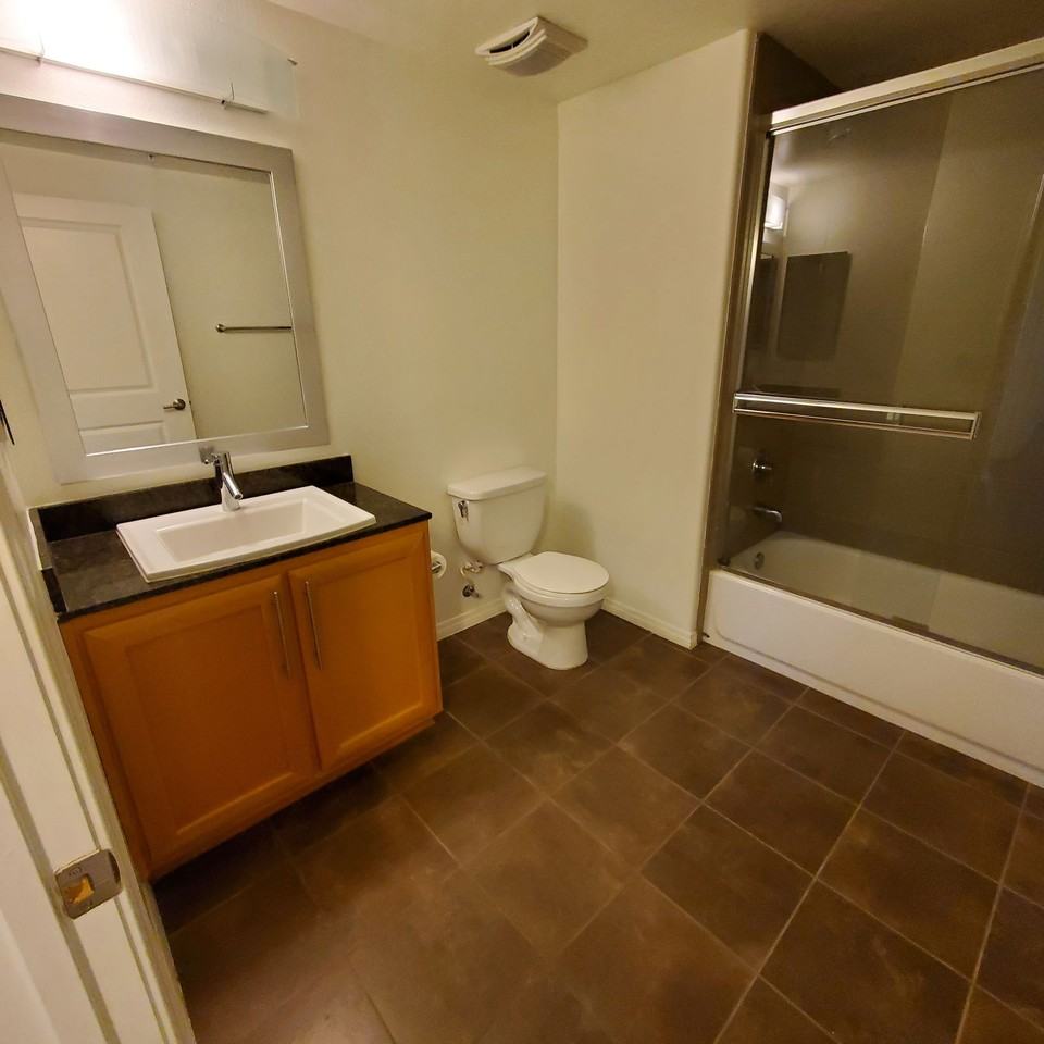 11925 Kling St #111 - Photo 7 of 8