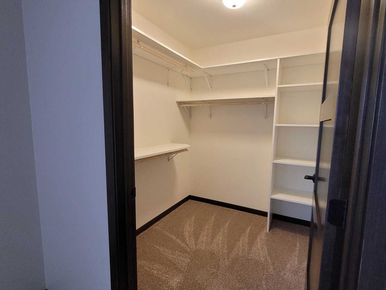 1640 Keanan Ln #1B - Photo 4 of 10