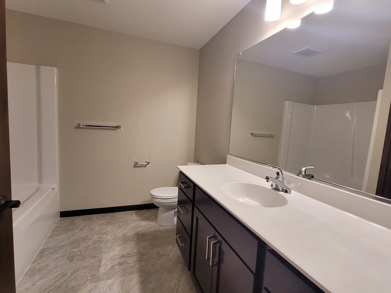 1640 Keanan Ln #1B - Photo 5 of 10