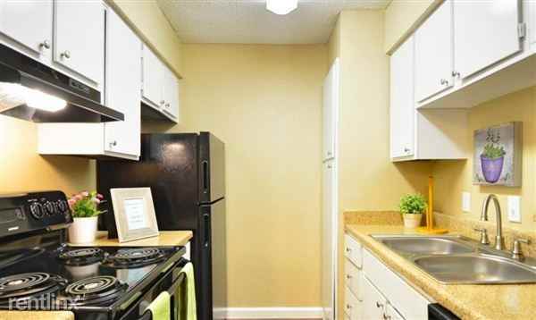 17710 Red Oak Dr Houston, TX 77090 Apartments in Northside Village