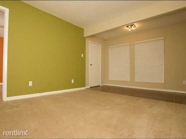 14230 Wunderlich Houston, TX 77069 - Photo 3 of 19