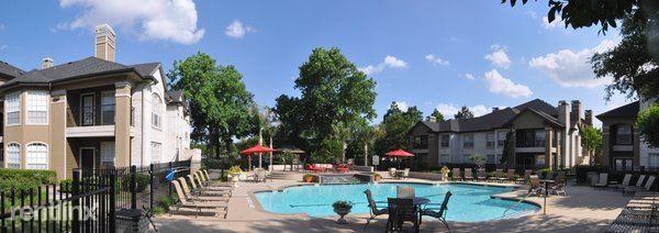 555 Butterfield Rd Houston, TX 77090 - Photo 3 of 7