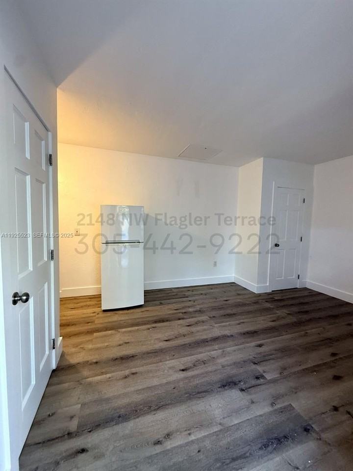 2148 Nw Flagler Ter #9