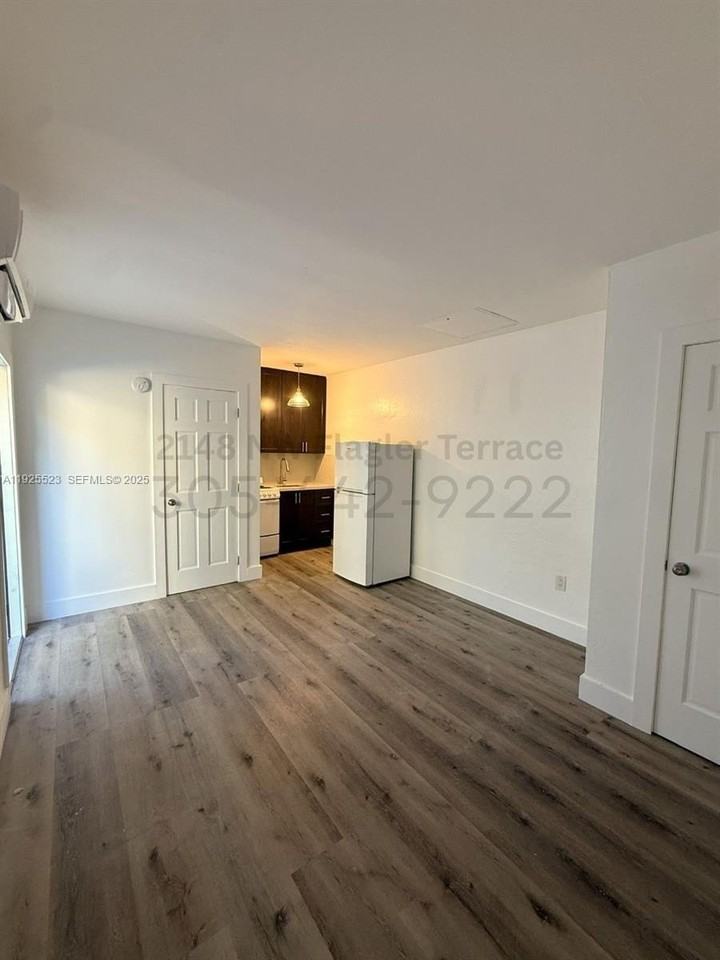 2148 Nw Flagler Ter #9 - Photo 2 of 7