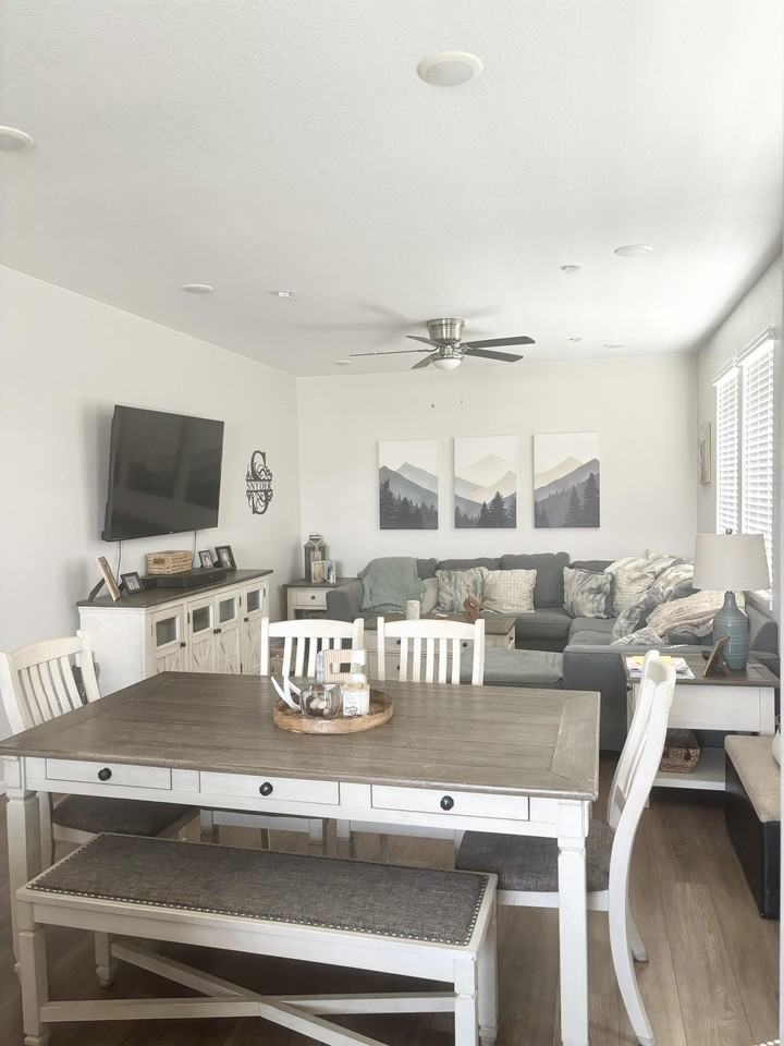 23600 E 41st Ave #1 - Photo 3 of 35