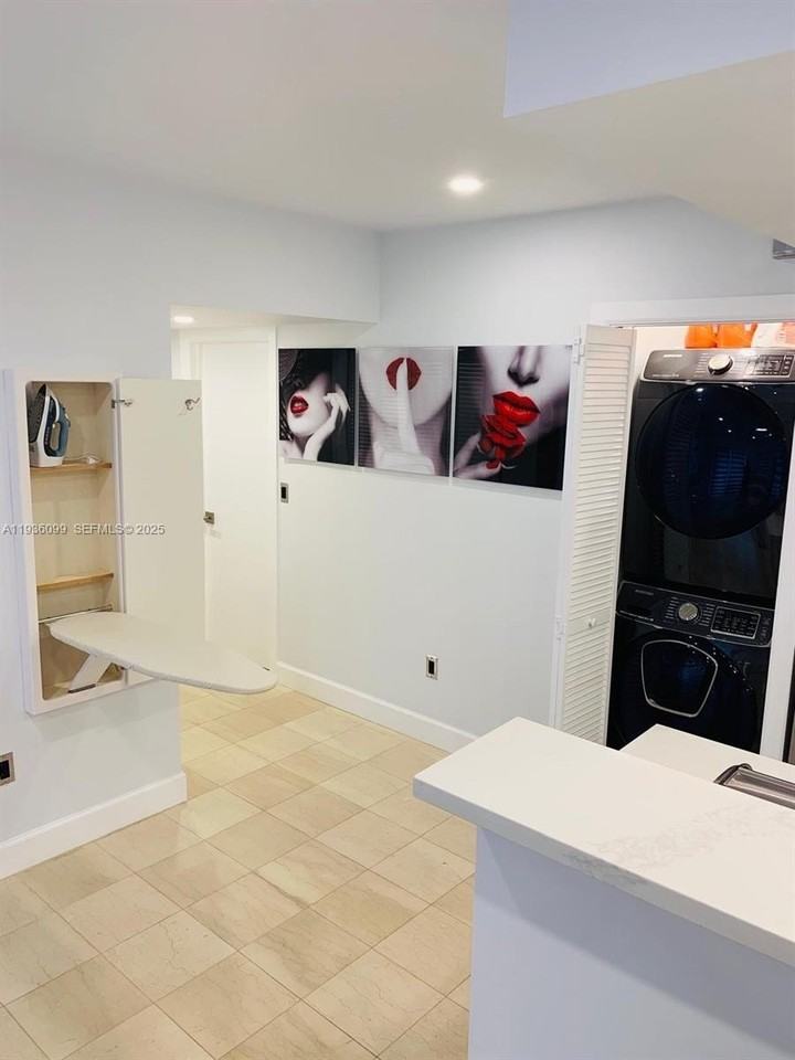 900 Sw 84th Ave #417E - Photo 3 of 11