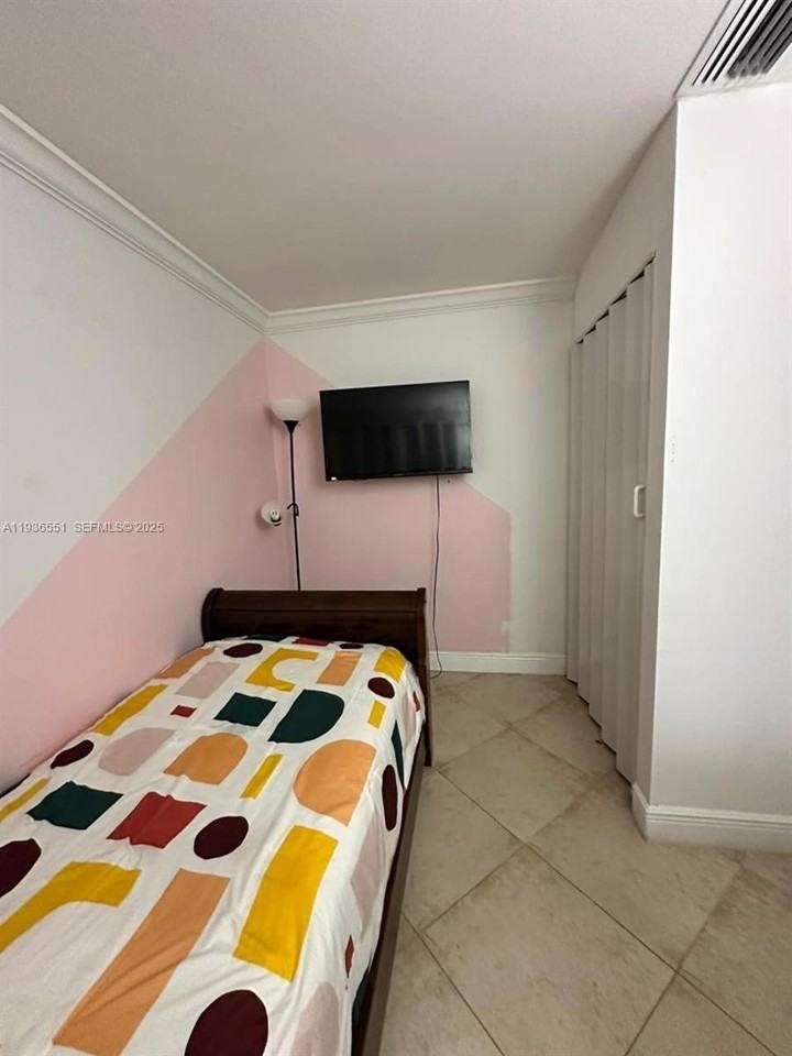 12531 Nw 7th Ln #0 - Photo 4 of 50