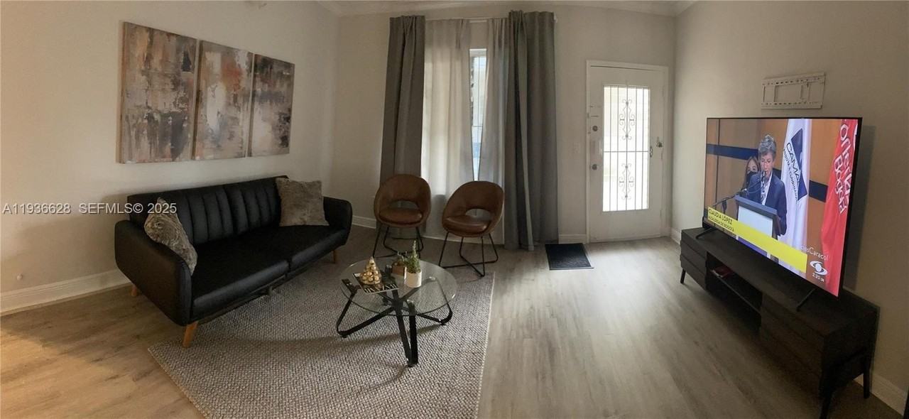 8420 Byron Ave #3 - Photo 5 of 12