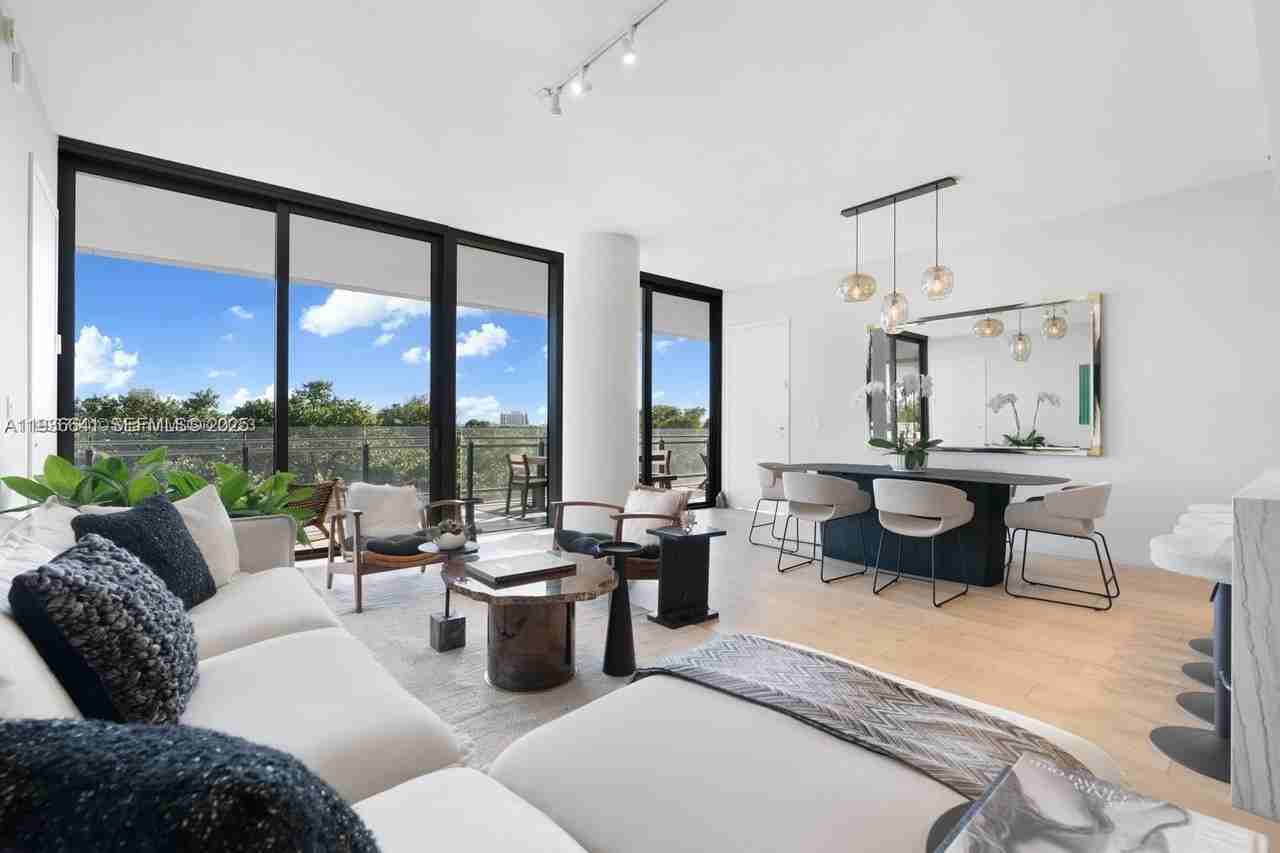 8701 Collins Ave #404 - Photo 5 of 23