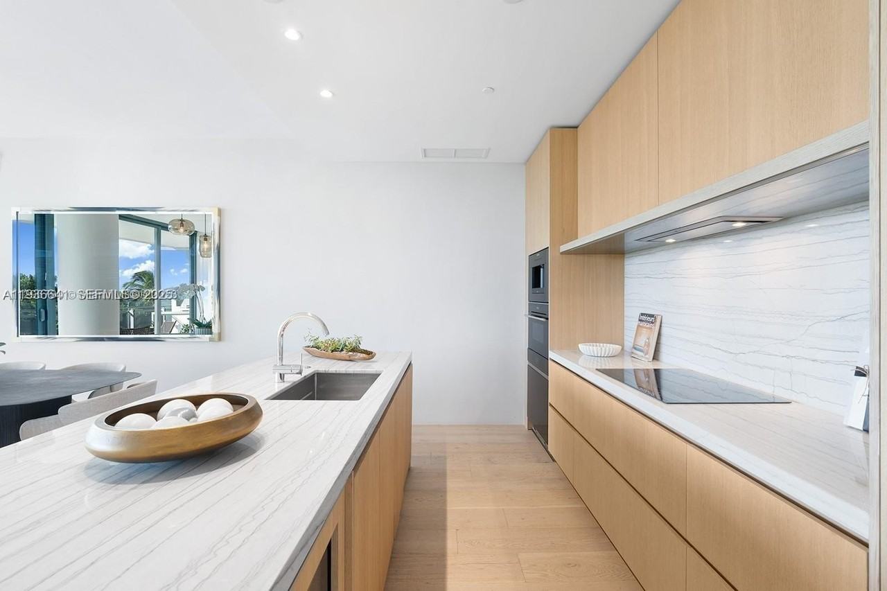 8701 Collins Ave #404 - Photo 7 of 23