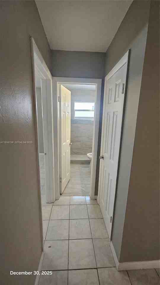 5030 Sw 26th Ave #1 - Photo 7 of 13