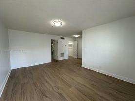 110 Ne 19th Ave #14 - Photo 1 of 1