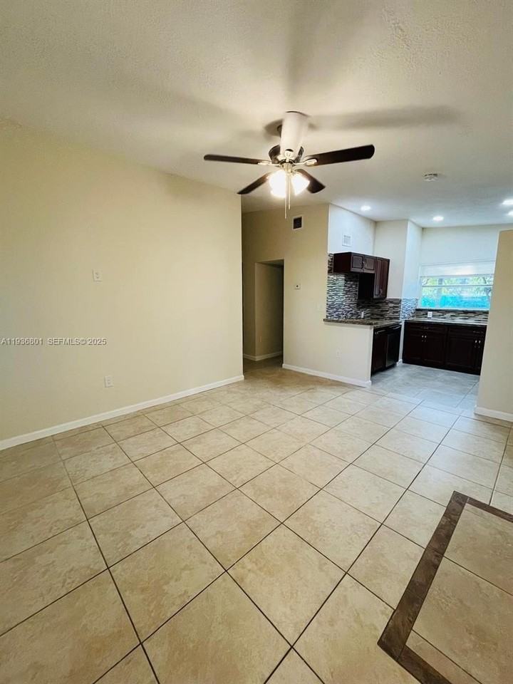 501 Carolina Ave - Photo 2 of 28