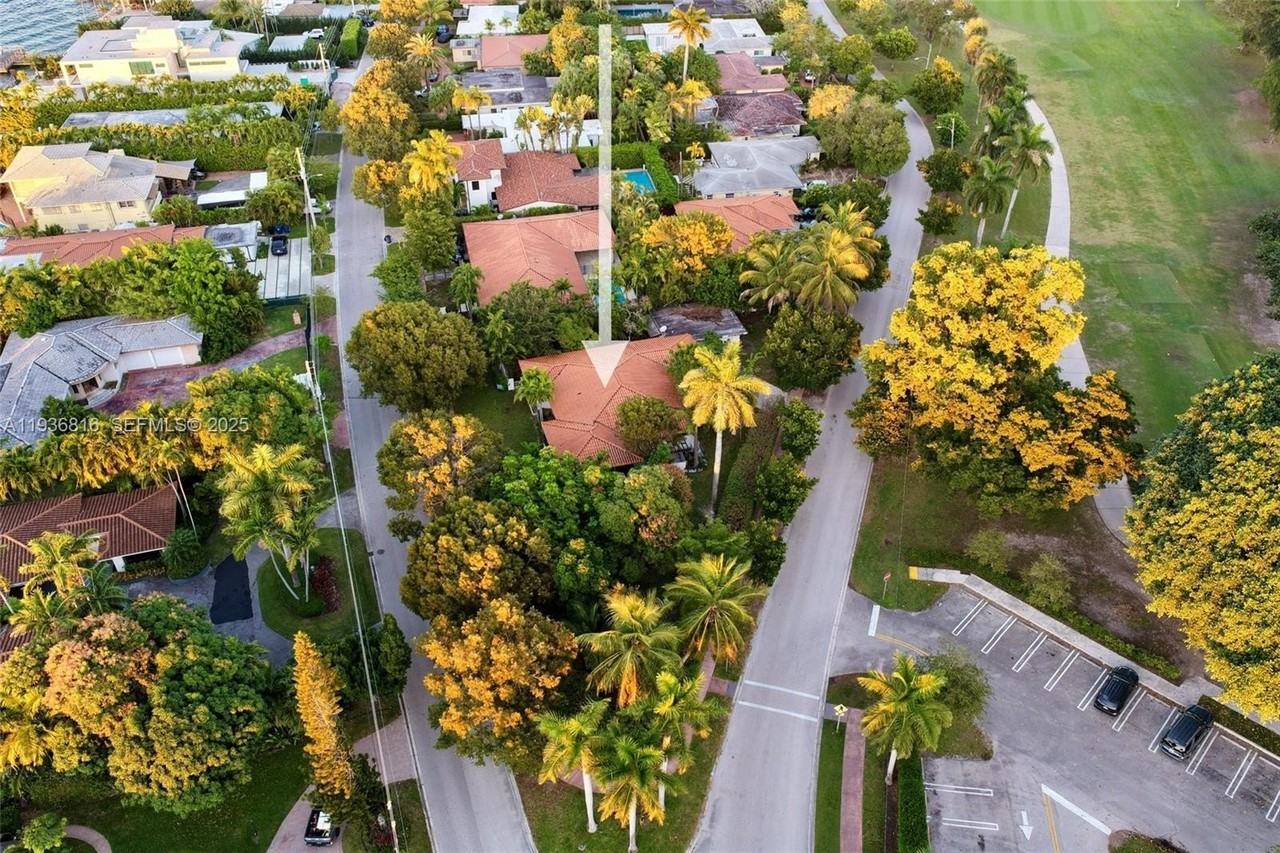 1100 N Shore Dr #0 - Photo 6 of 34