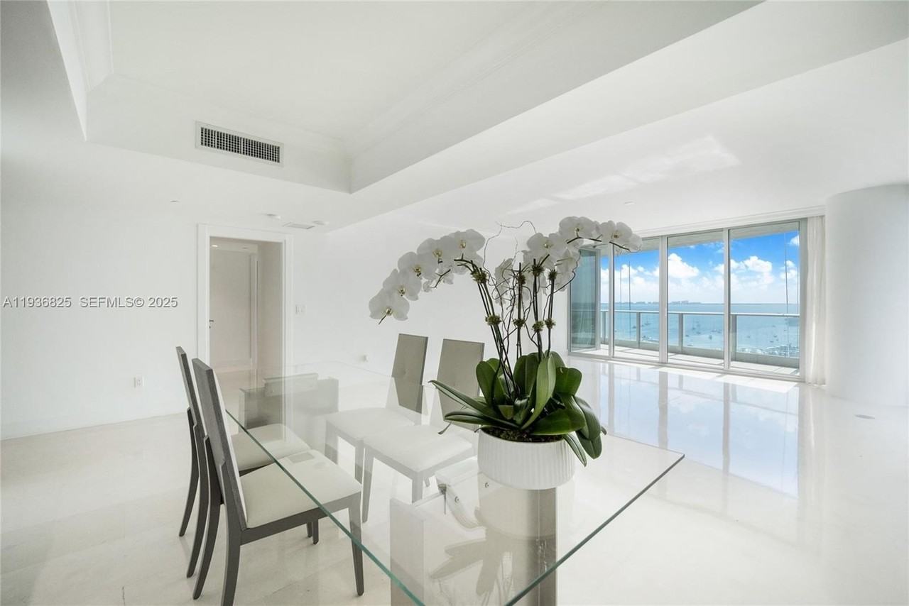 2627 S Bayshore Dr #1602 - Photo 4 of 25