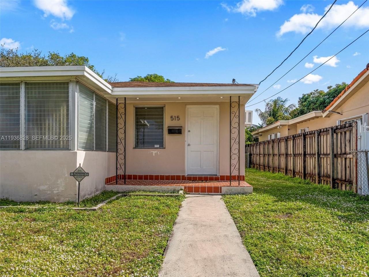 515 Sw 63rd Ave #515 - Photo 3 of 26