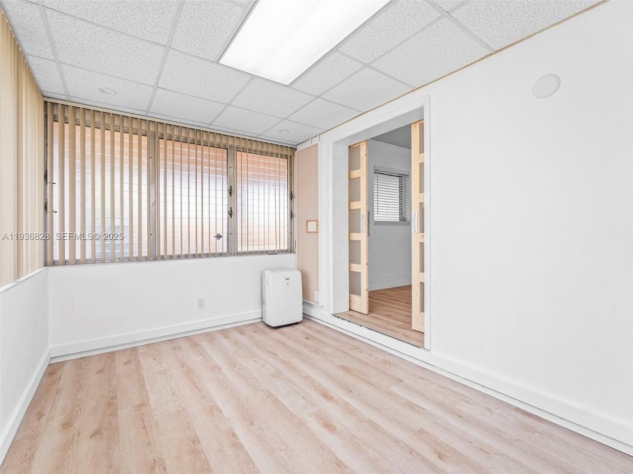 515 Sw 63rd Ave #515 - Photo 6 of 26