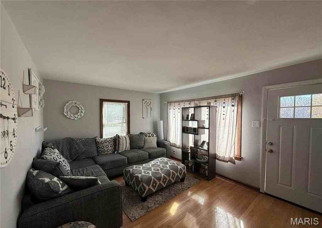 3311 Marbury Dr - Photo 3 of 11