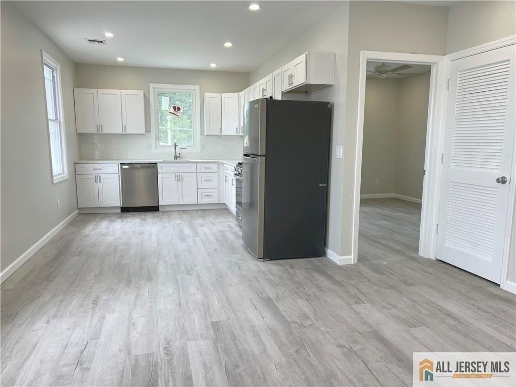 588 Livingston Ave #2A - Photo 7 of 12