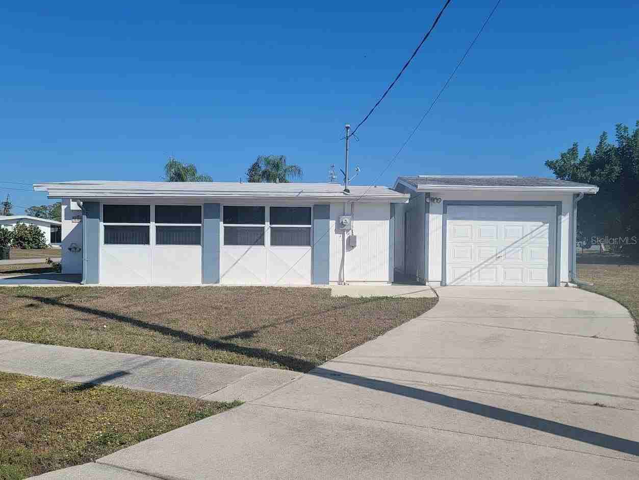 8385 Aero Ave - Photo 2 of 32