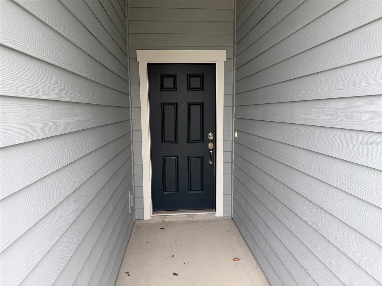 9 Pier Ln - Photo 2 of 17