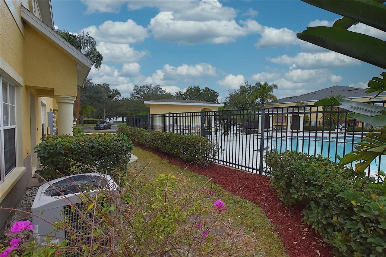 5365 River Rock Rd - Photo 5 of 37