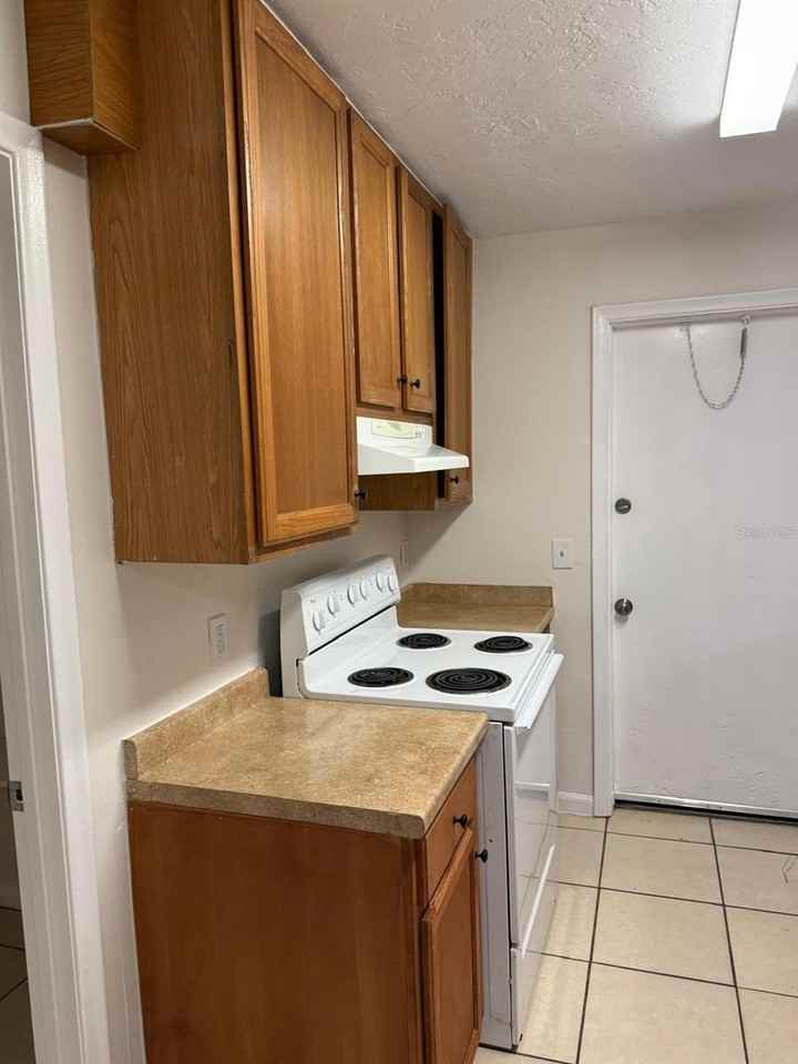 5913 Nw 23rd Ter - Photo 4 of 14