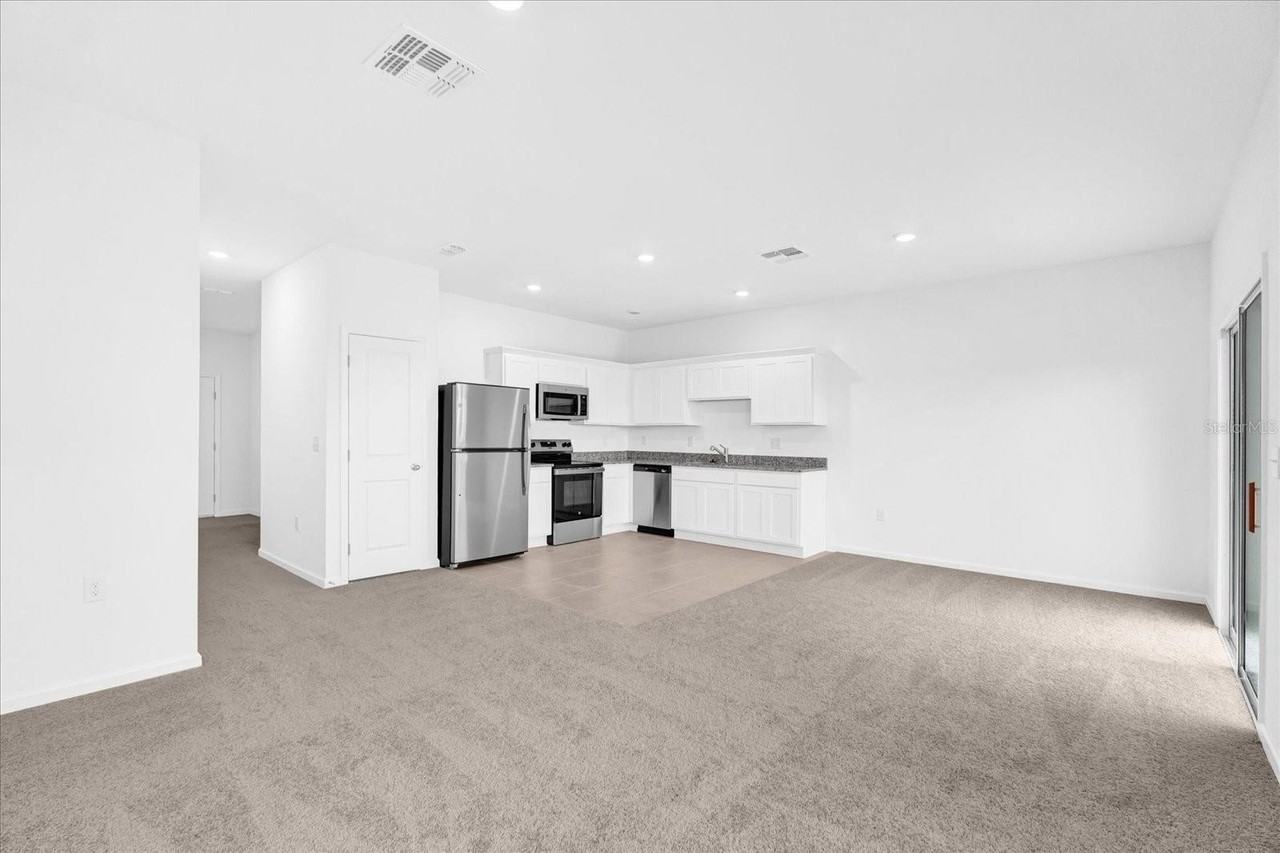 5942 Chestnut Grove Pl - Photo 4 of 32