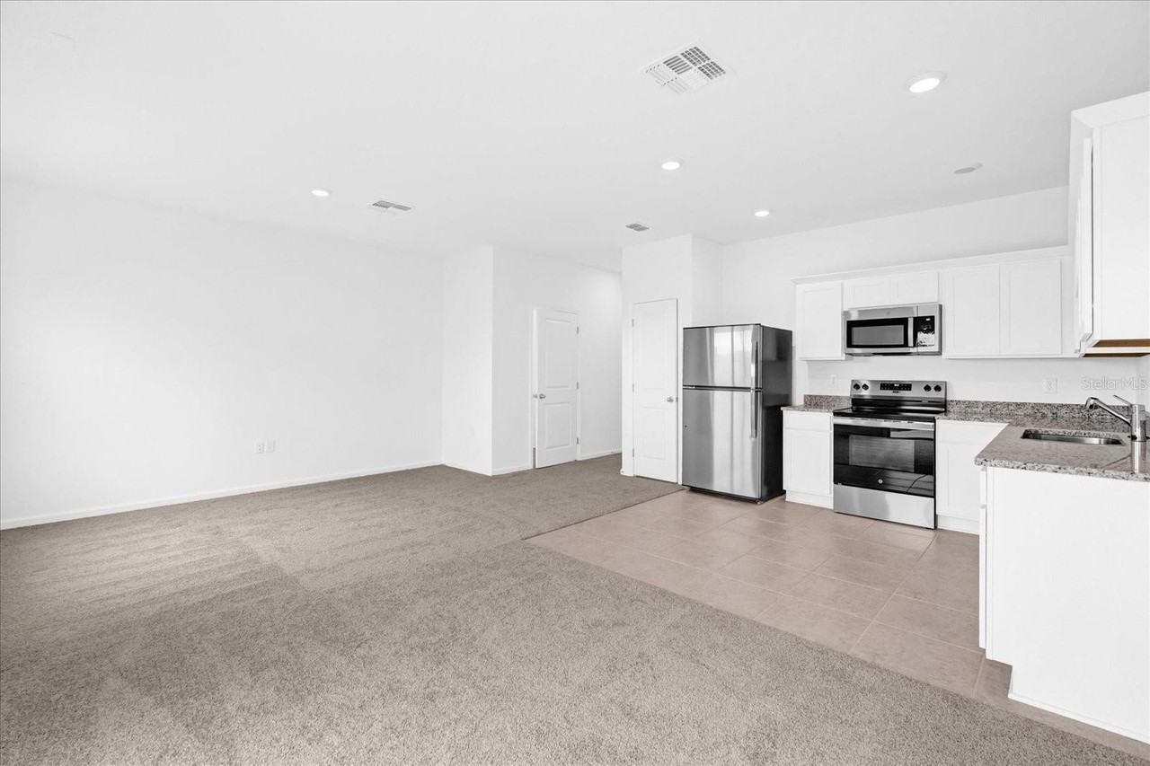 5942 Chestnut Grove Pl - Photo 5 of 32