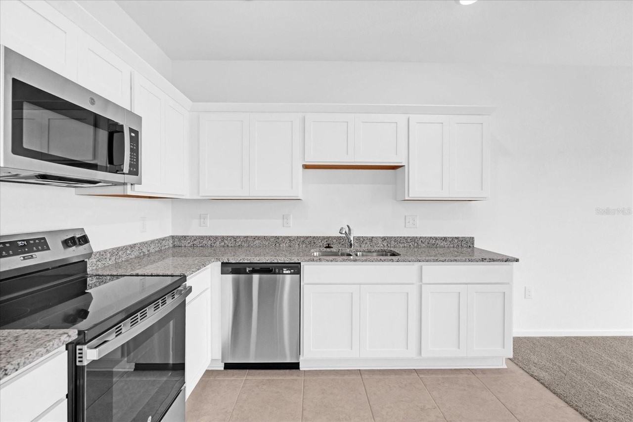 5942 Chestnut Grove Pl - Photo 7 of 32