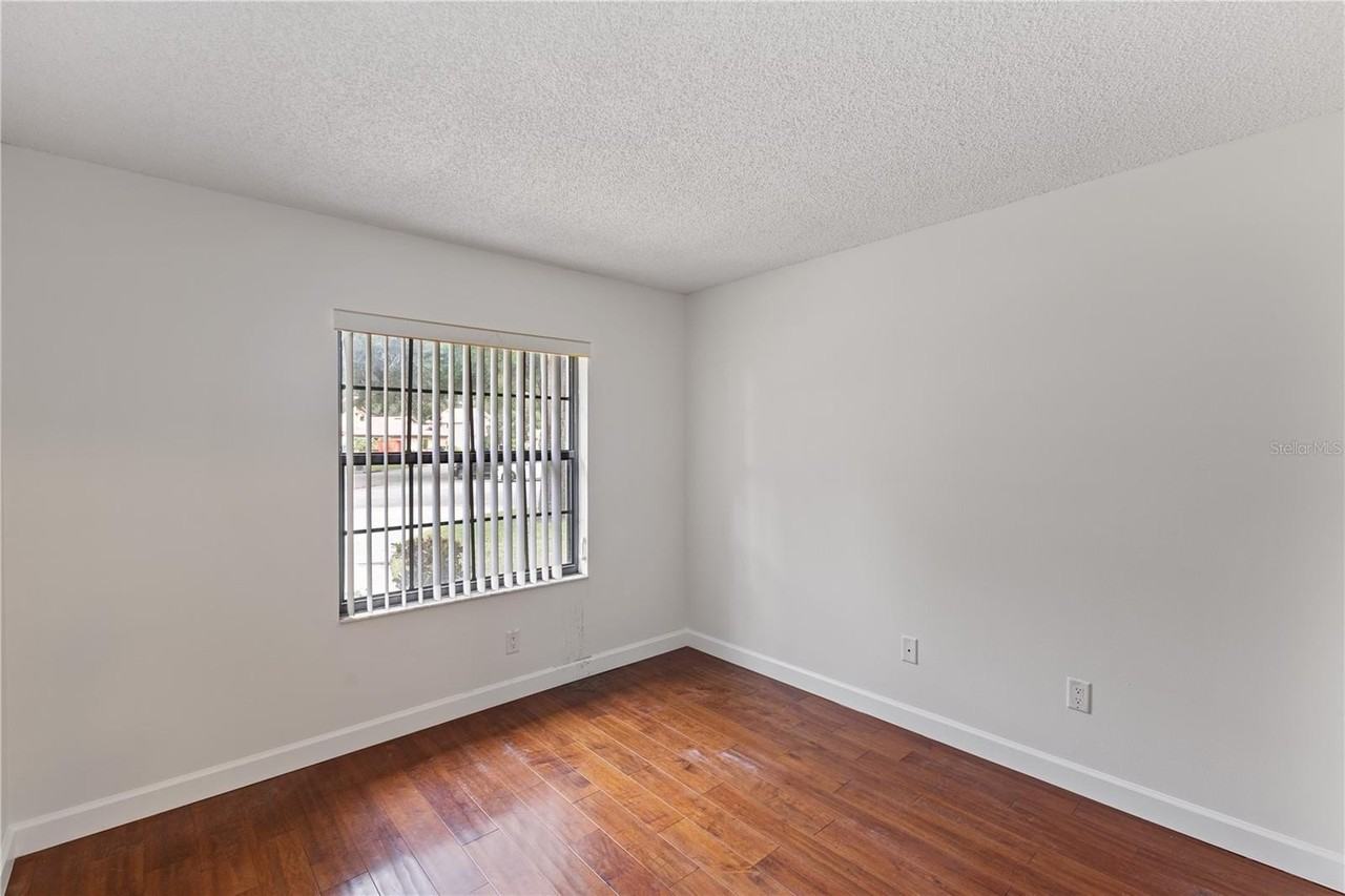 7423 Elsworth Ct - Photo 6 of 21