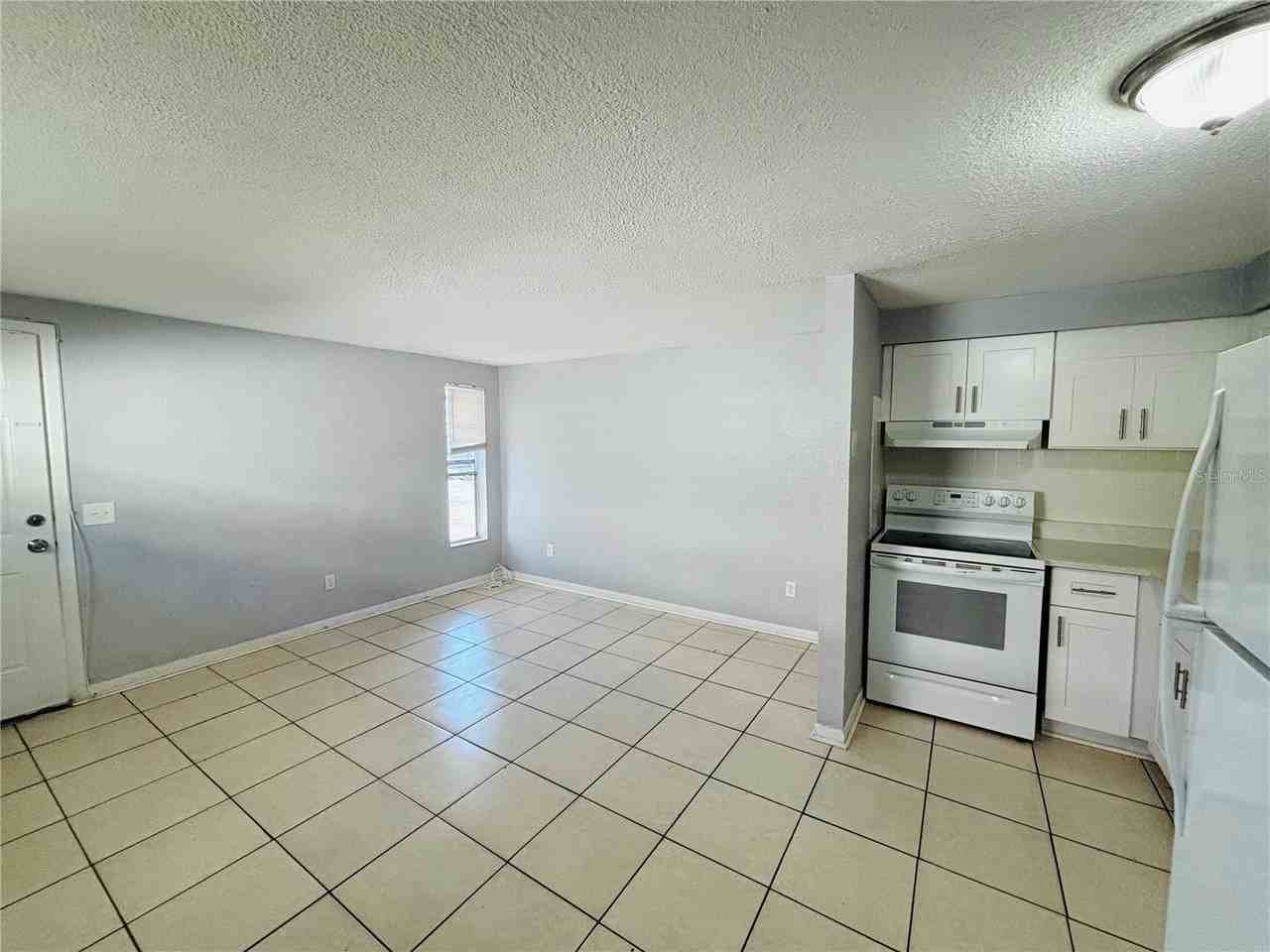 1304 Morris Park - Photo 3 of 12