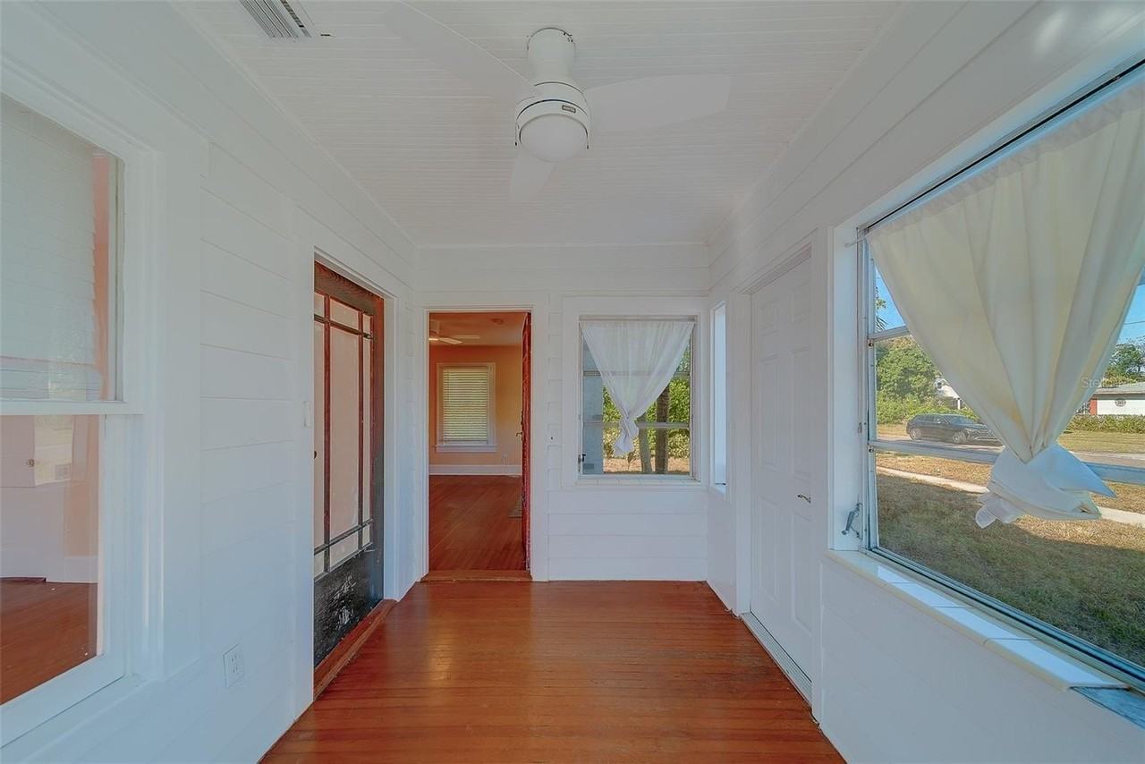 4642 7th Ave N - Photo 6 of 50