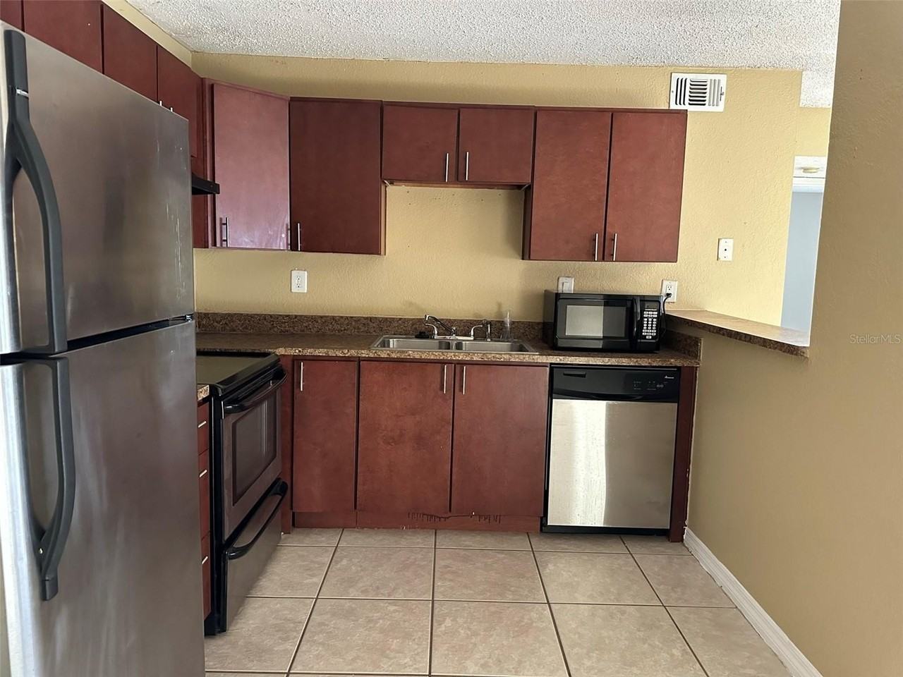 21038 Voyager Blvd #3 - Photo 6 of 14